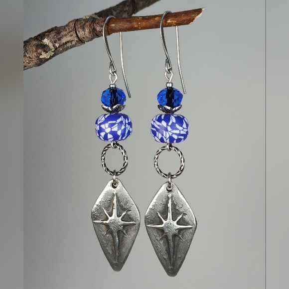 HAND CRAFTED Blue Glass Artisan Pewter North Star Dangle Earrings - Picture 2 of 6
